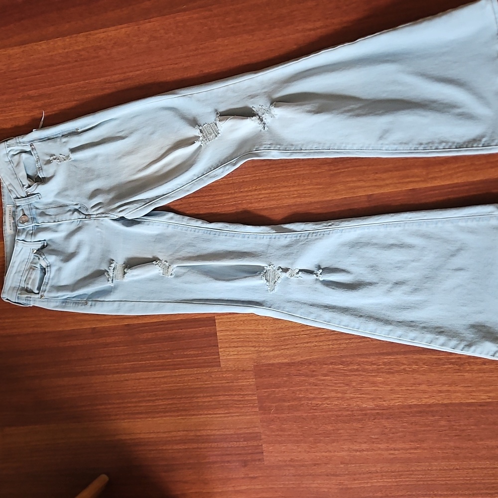 Almost Famous High-Rise Distressed Flare Jeans 30" Inseam Light Wash, Size 5 EUC